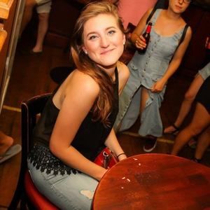 Meet your Posher, Charlotte